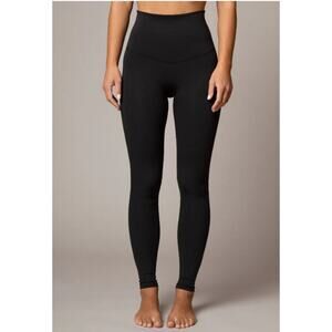 Emily Hsu Black Yoga Leggings High Rise 12” Workout 31” Inseam Women’s Medium